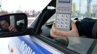 Обязаны ли вы дышать в алкотестер инспектора?